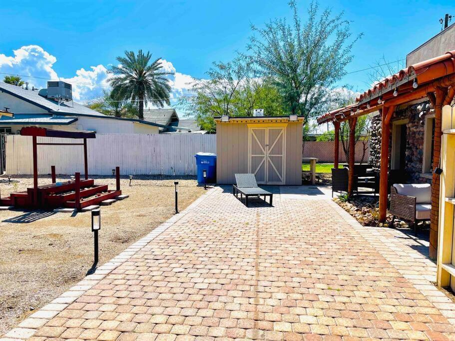 Quaint Historic Cottage In Downtown Phoenix Exterior photo